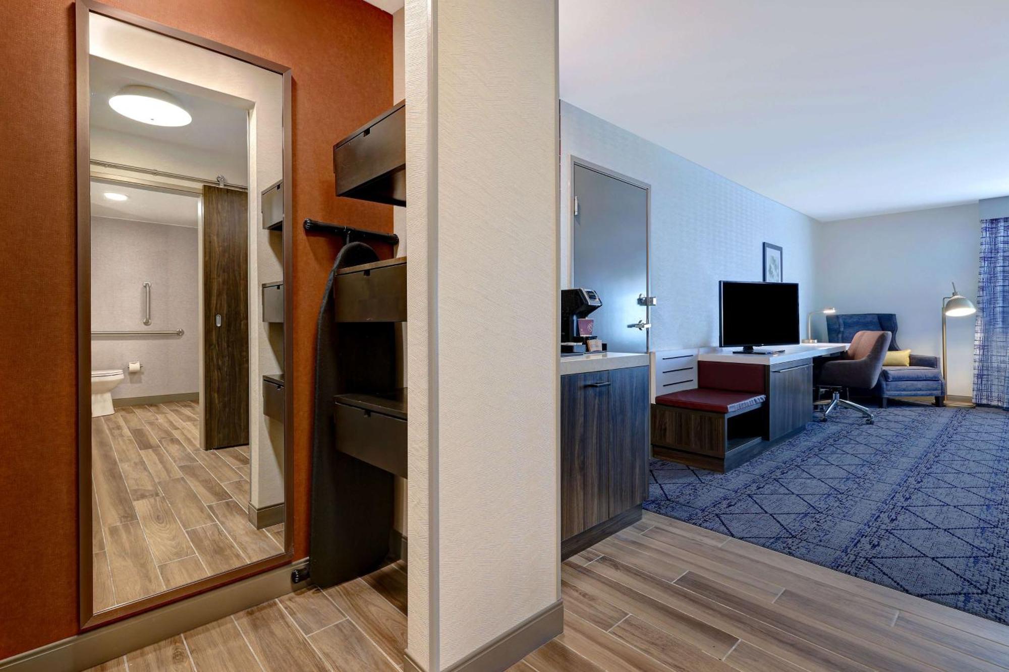 Hilton Garden Inn Cedar Rapids Esterno foto