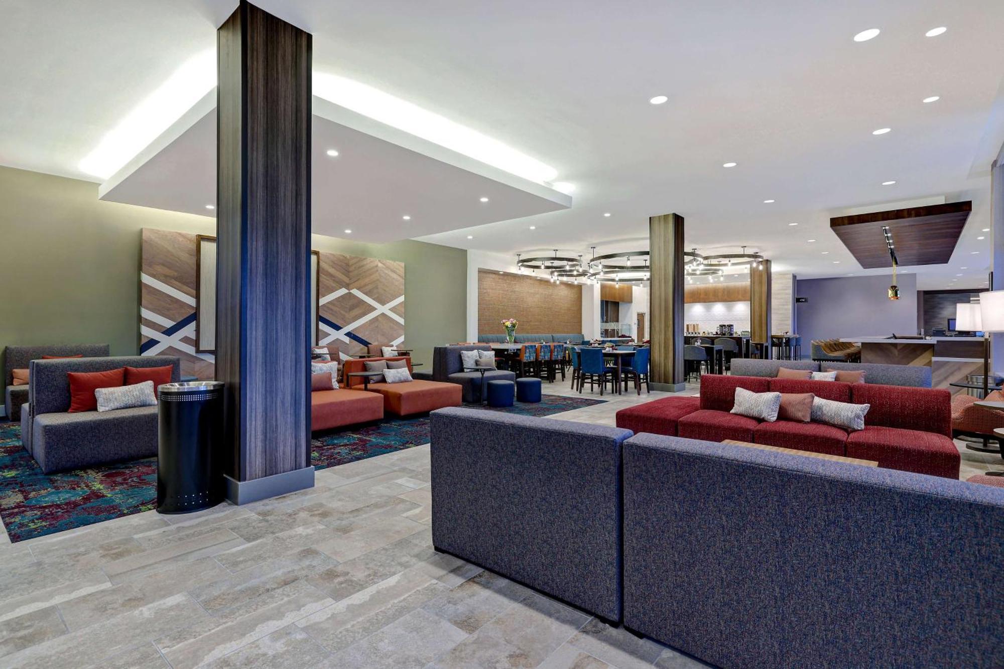 Hilton Garden Inn Cedar Rapids Esterno foto