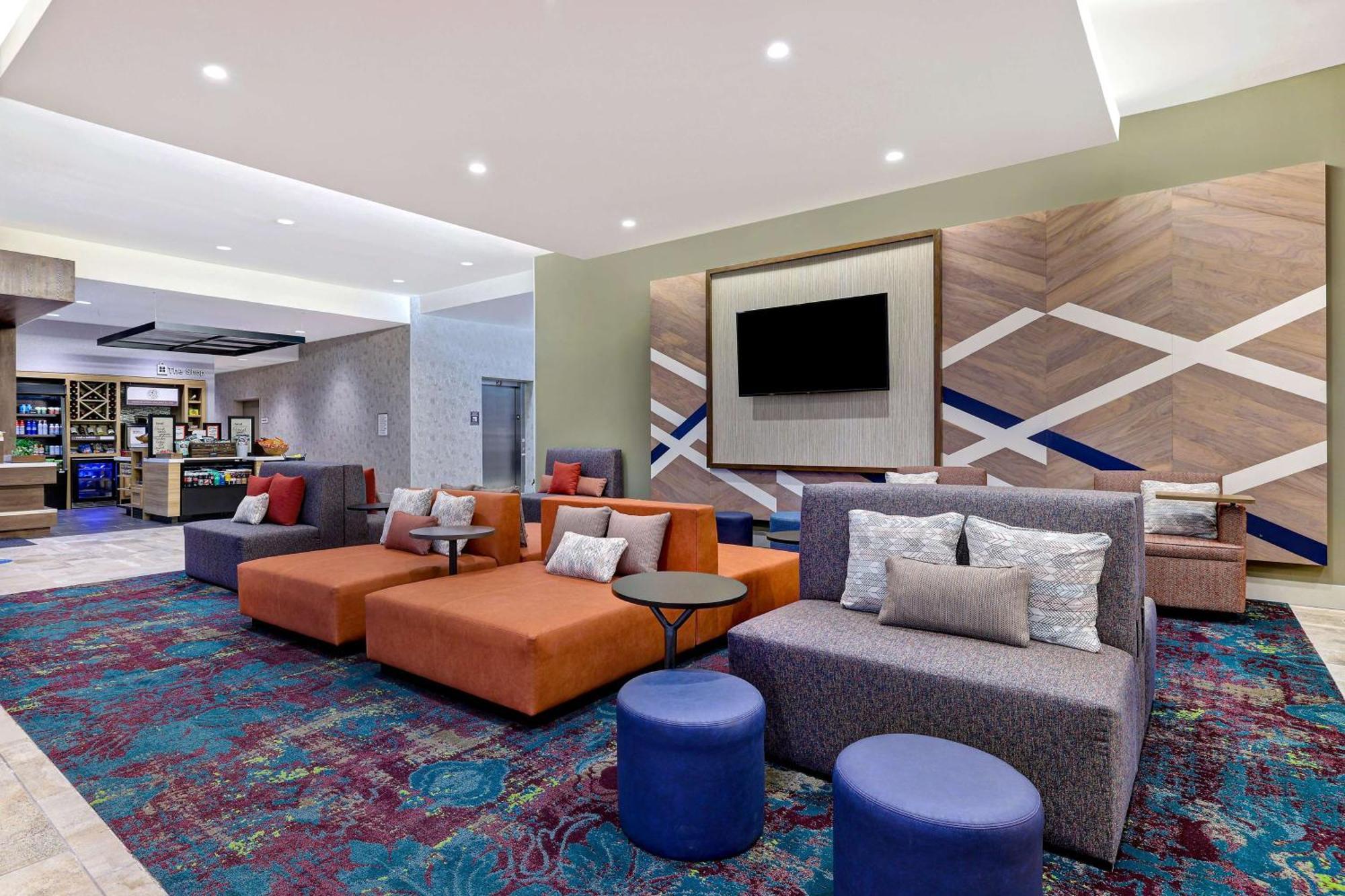 Hilton Garden Inn Cedar Rapids Esterno foto